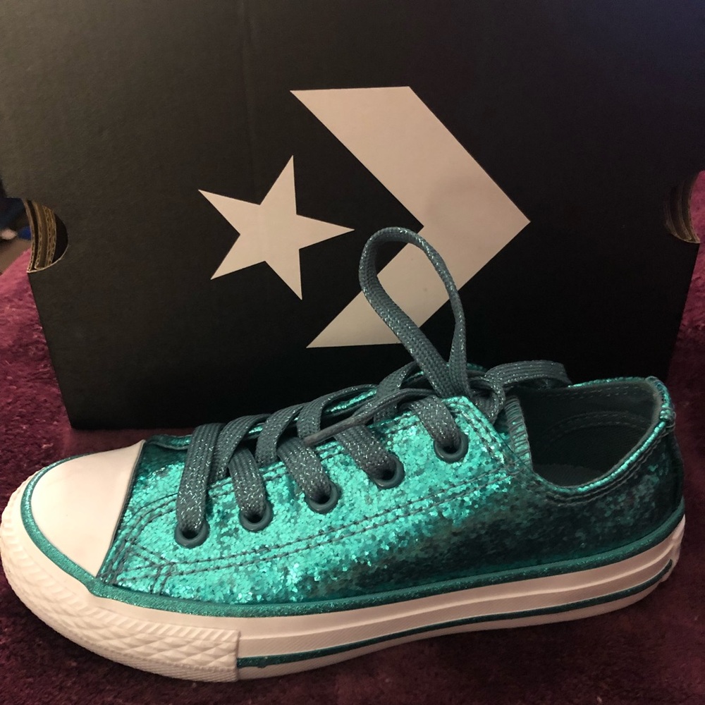 NIB Girls Converse Brittany Blue
